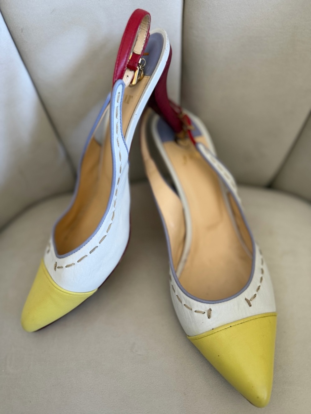 O Jour Vtg Pointed Toe Slingback Heels White Yellow Shoes Punps Y2K Red Heel 8.5